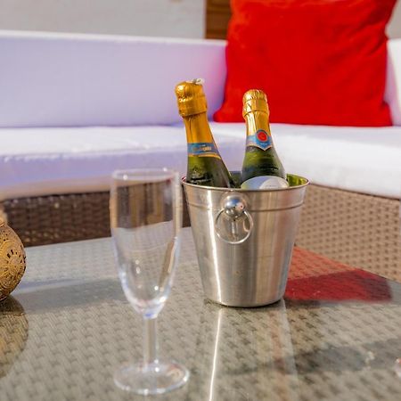 Casa Bedar Bed & Breakfast ภายนอก รูปภาพ